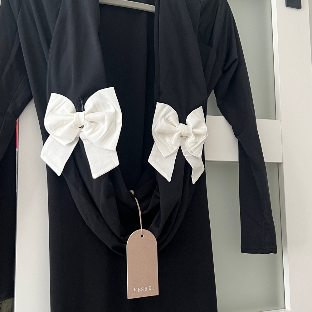 NEW meshki low back ribbon gown - Picture 6 of 7